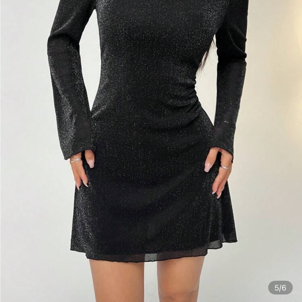 Elegant Shimmer Black Backless Dress
